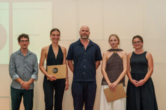 Kim Badertscher und Joana Maria Sager an der Preisverleihung
