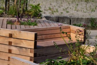 Blechstuhl Kupfer hinten